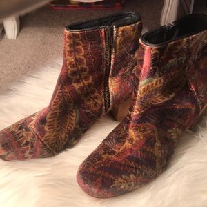 Hudson London mid Ankle Boots